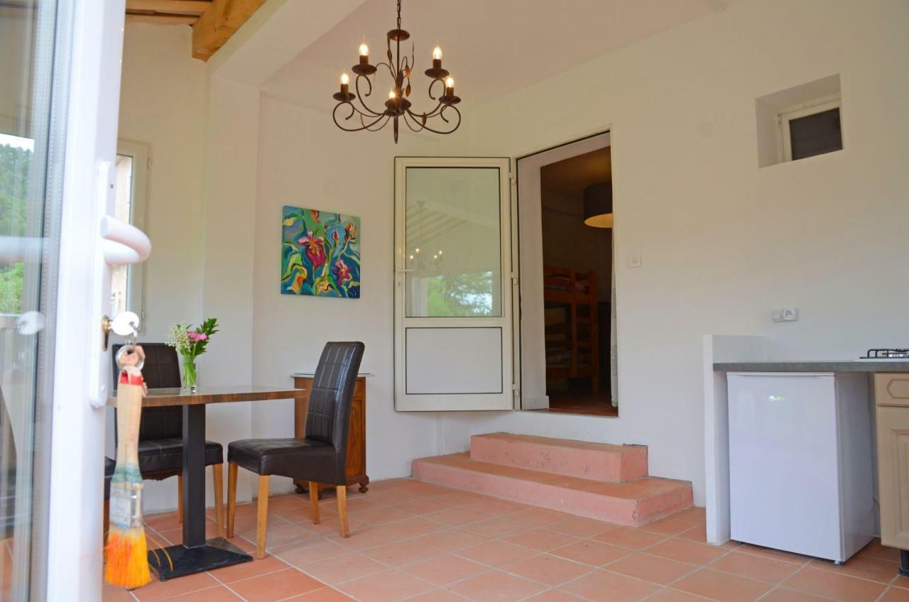 Apartamento Domaine Hemmitage Salernes Exterior foto